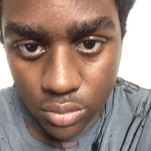 Meet your Posher, Devin